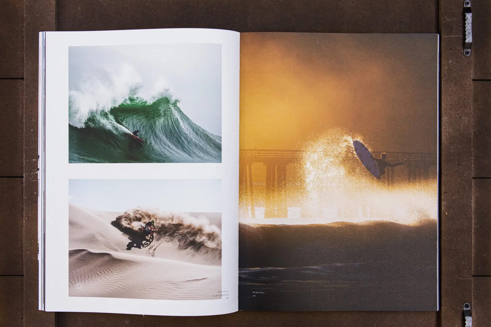 Waves and Woods Surfmagazin aufgeschlagenes Magazin auf Holzbrett