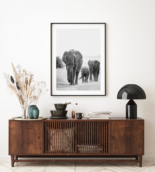 Wilder Elefant mit zwei Elefanten Kindern